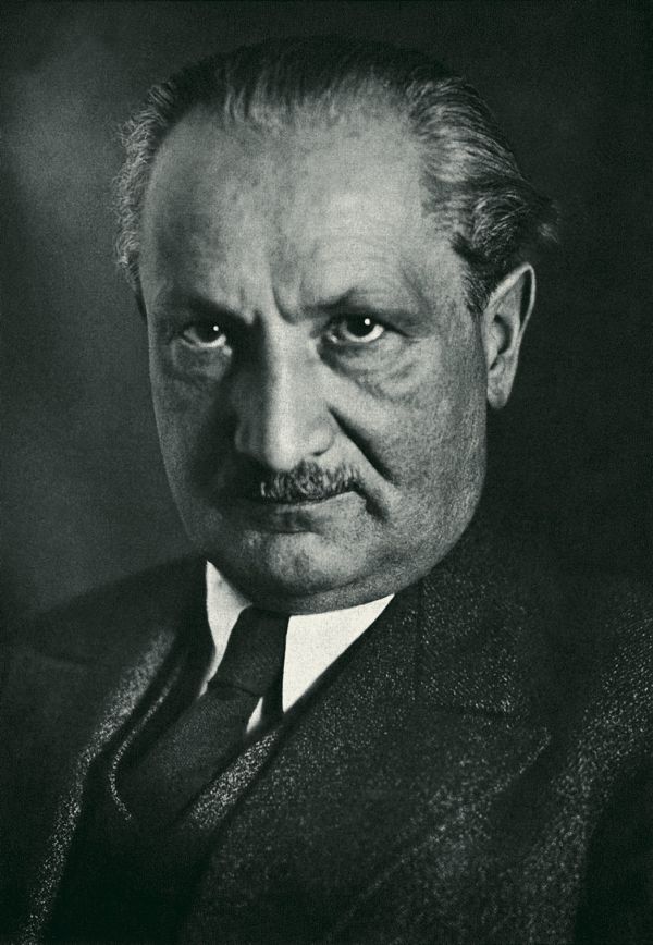 Martin Heidegger 2.jpg